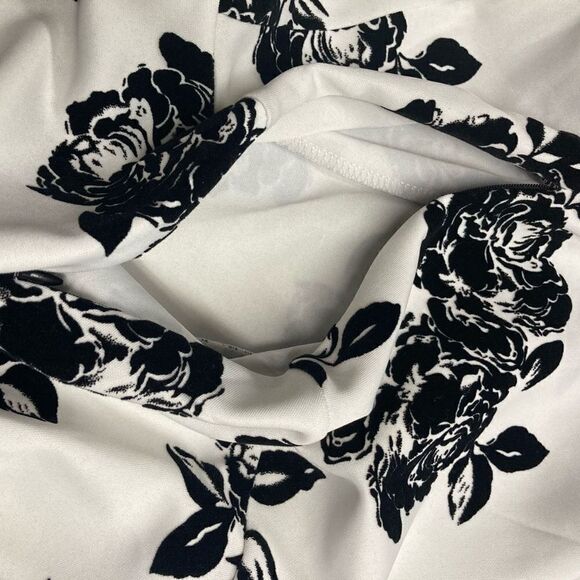 TRIXXI White & Black Evening Cocktail Velvet Accent Dress Size Medium - Picture 9 of 10